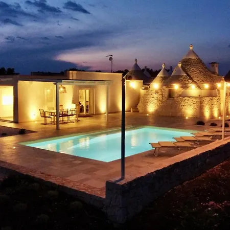 Trullo La E Bella Holiday home *